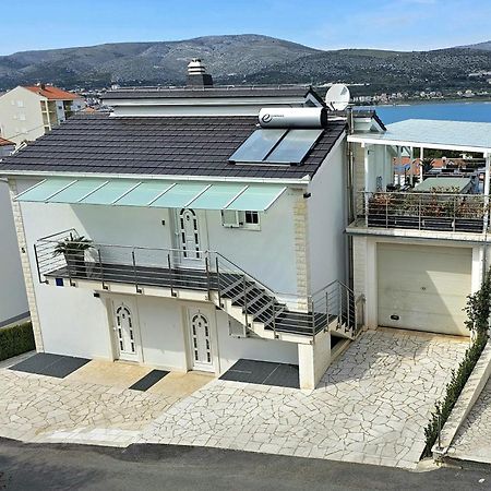 Apartmani Barnjak Трогир Екстериор снимка