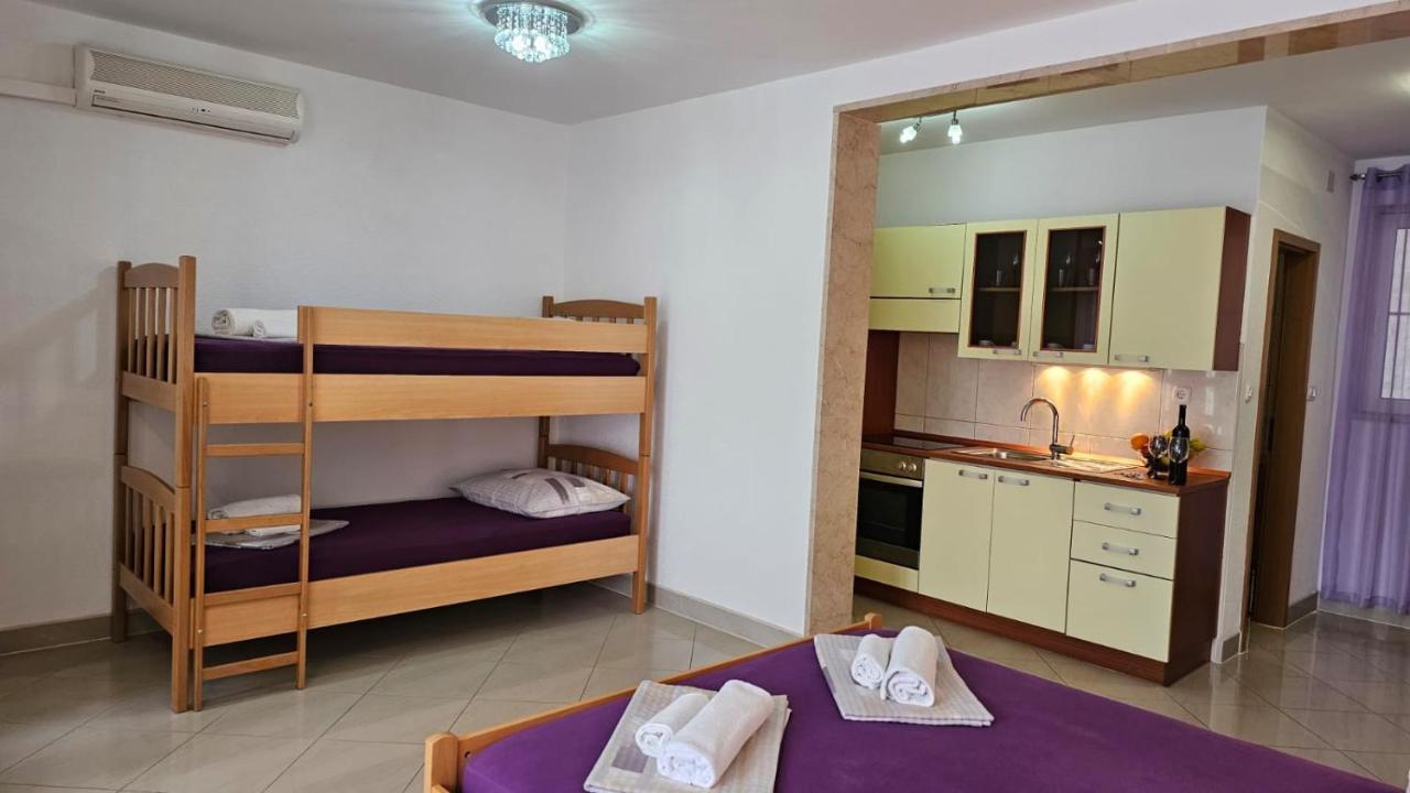 Apartmani Barnjak Трогир Екстериор снимка