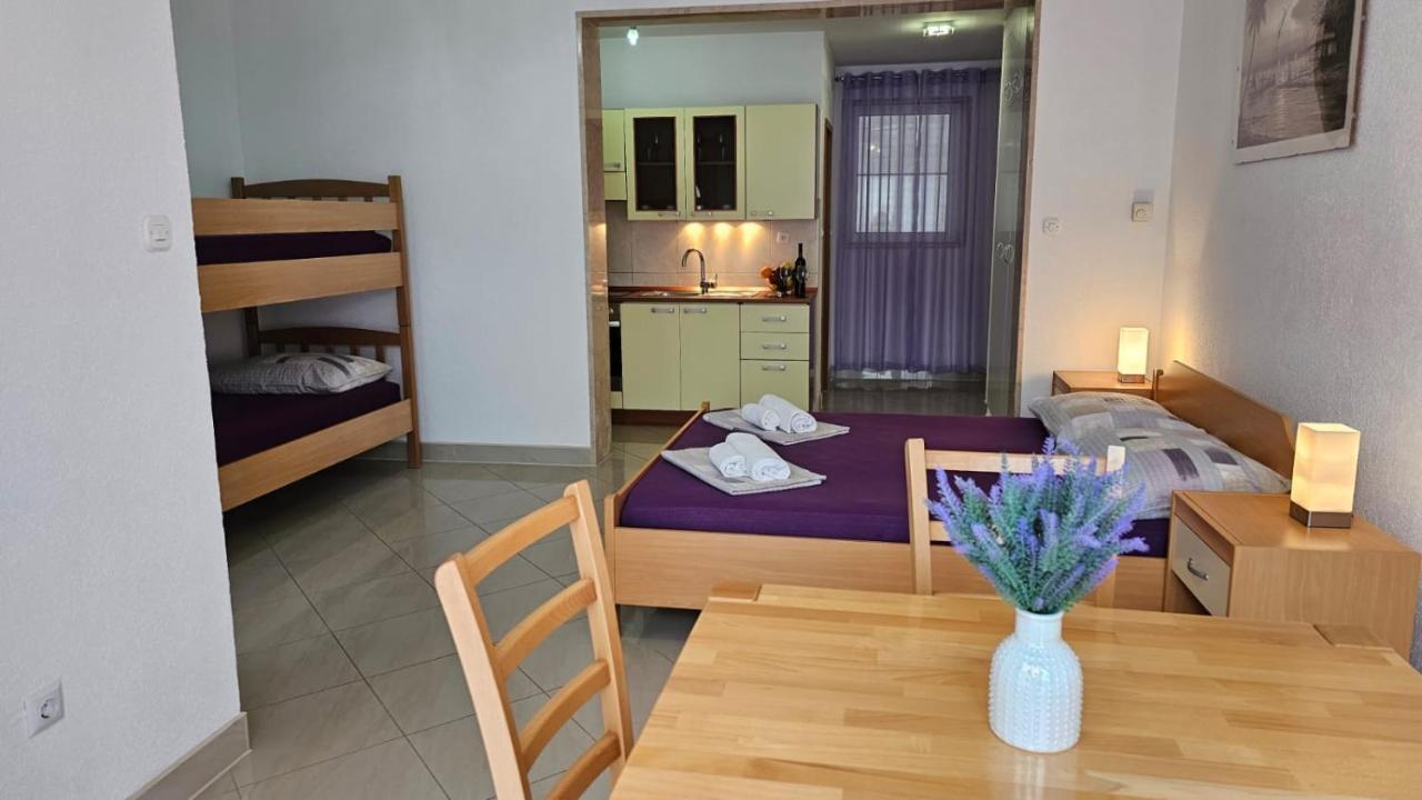 Apartmani Barnjak Трогир Екстериор снимка