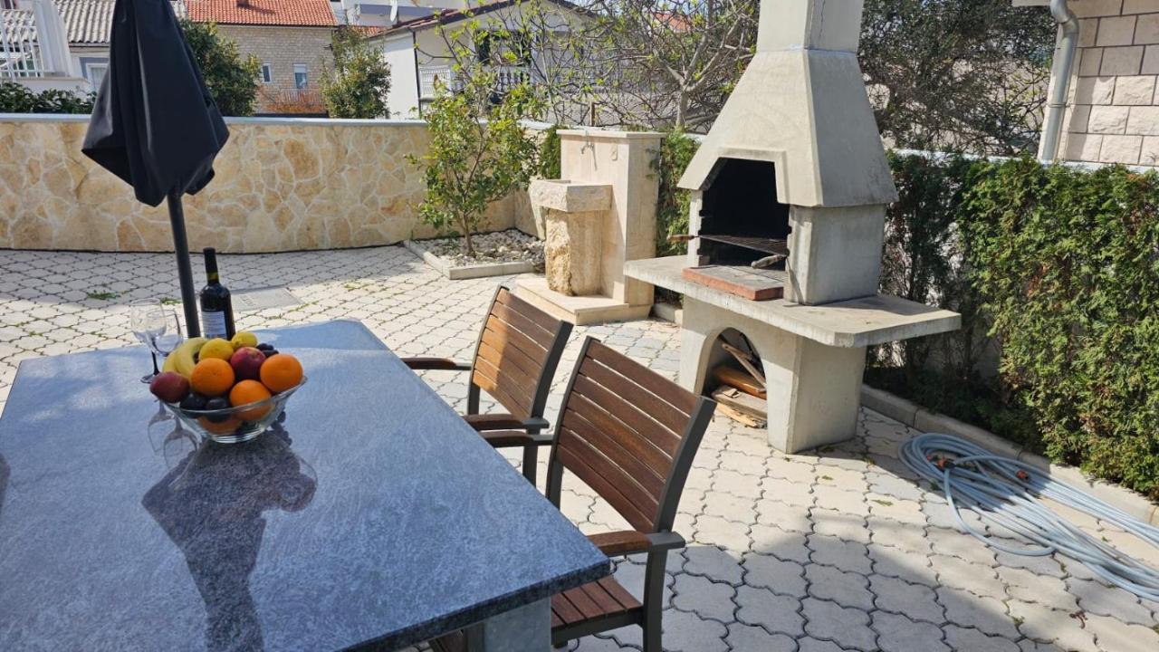 Apartmani Barnjak Трогир Екстериор снимка
