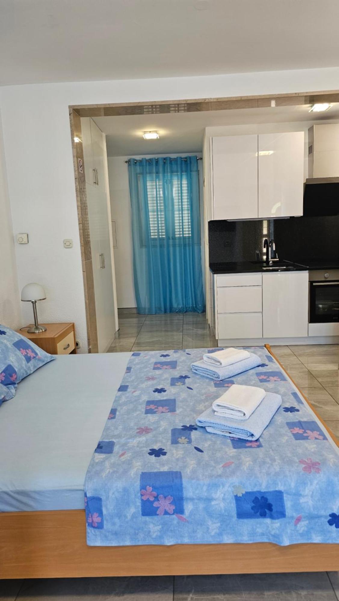 Apartmani Barnjak Трогир Екстериор снимка