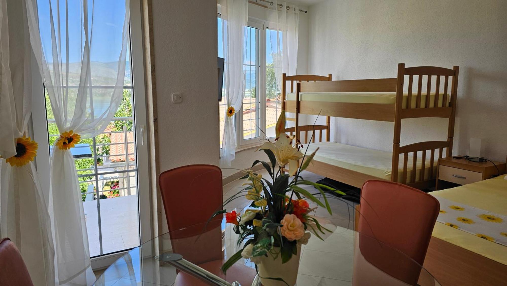 Apartmani Barnjak Трогир Екстериор снимка